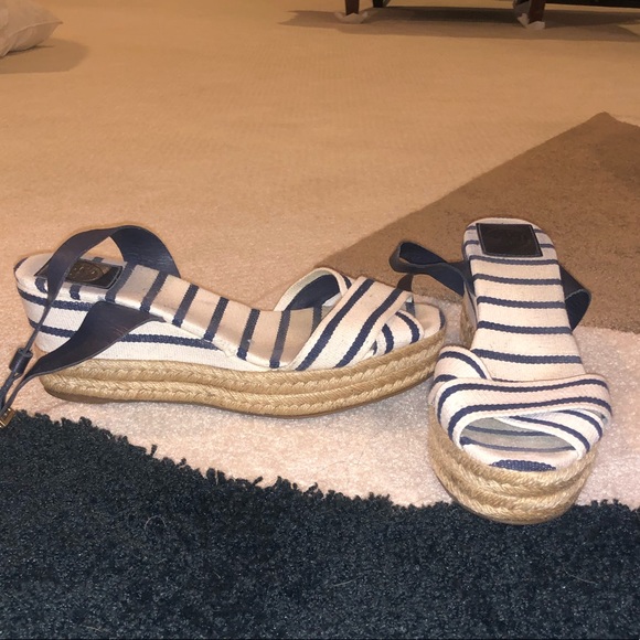 Tory Burch Karissa Wedges - Picture 5 of 6